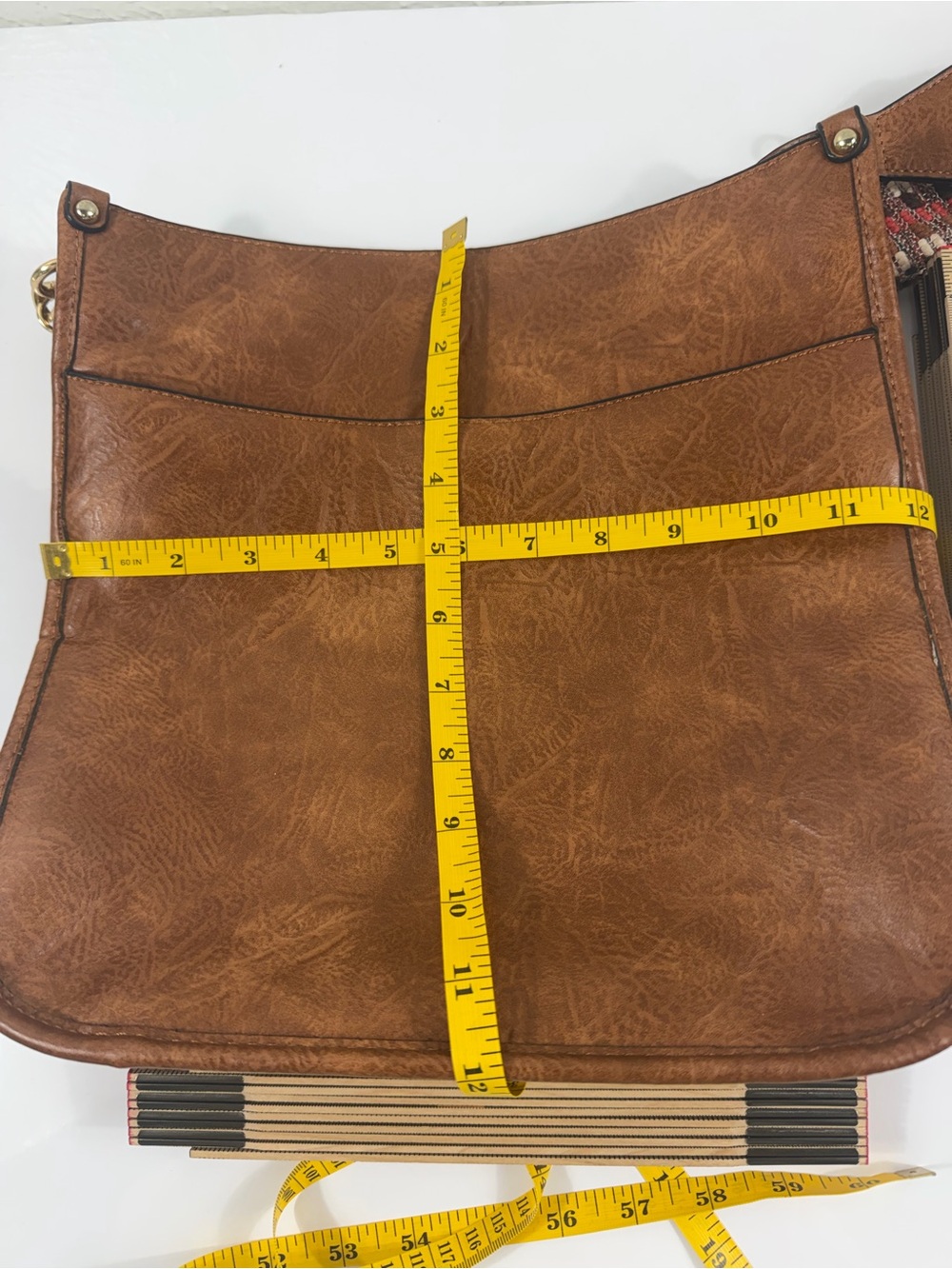 Crossbody Bag with Woven Guitar Strap – Jen & Co. vegan leather - Picture 7 of 14